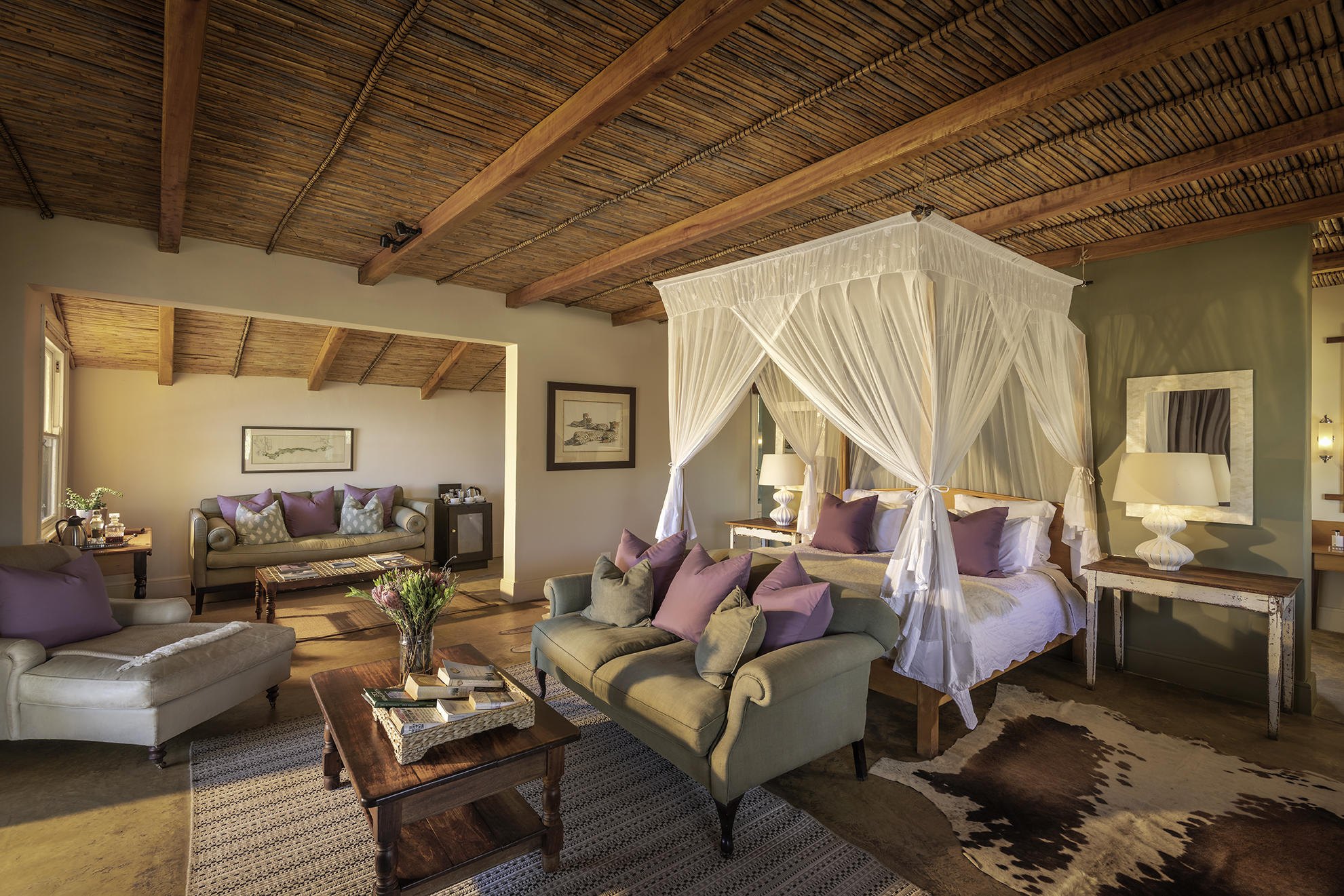 The largest Karoo Suite provides an ideal family suite with space for extra beds for children
