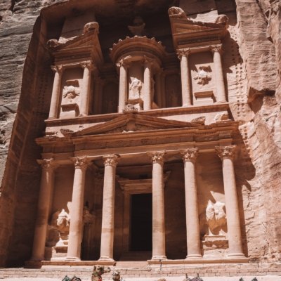 alex-azabache-QNJdCsluIoI-unsplash