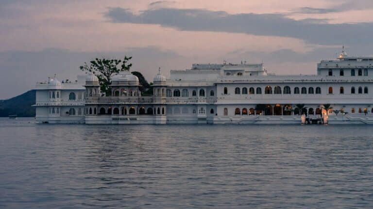 Private Boat Tour of Udaipur - India