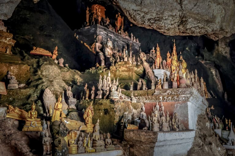 Pak Ou Caves - Laos
