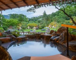 Gora Kadan - Outdoor Baths